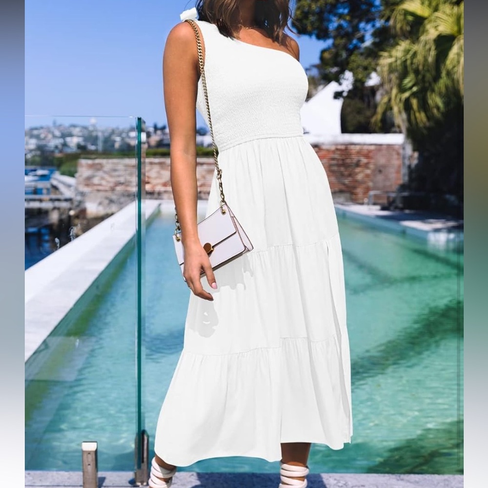 White maxi dress